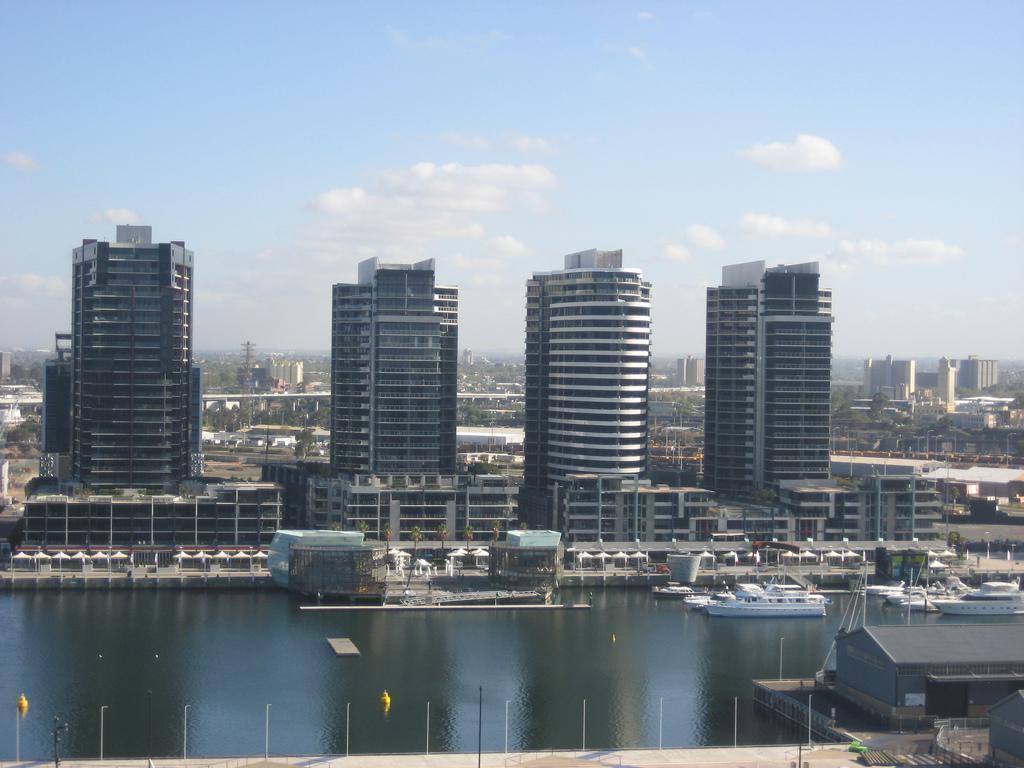 Apartments Melbourne Domain - New Quay Docklands 외부 사진