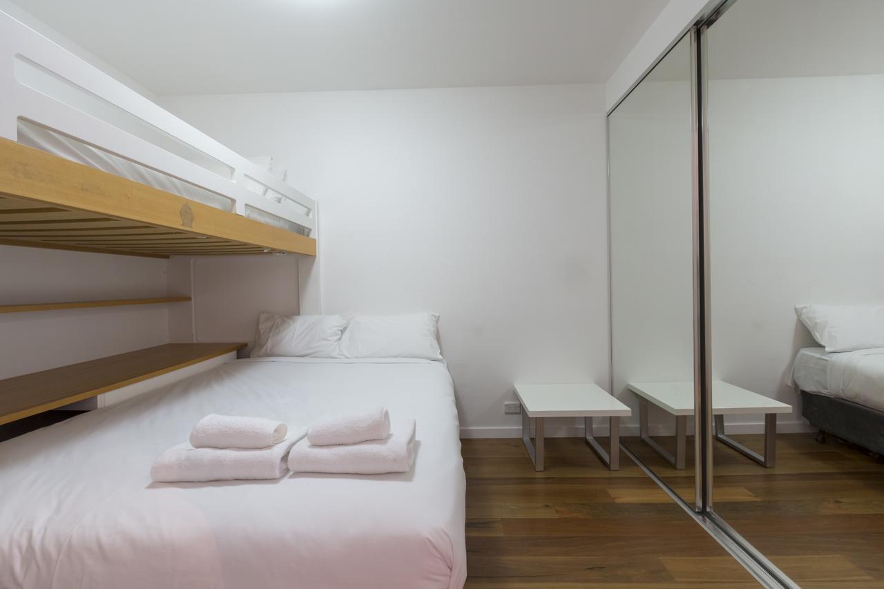 Apartments Melbourne Domain - New Quay Docklands 외부 사진